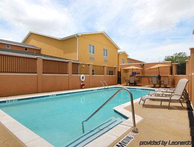 Days Inn By Wyndham Rockdale Texas Екстериор снимка